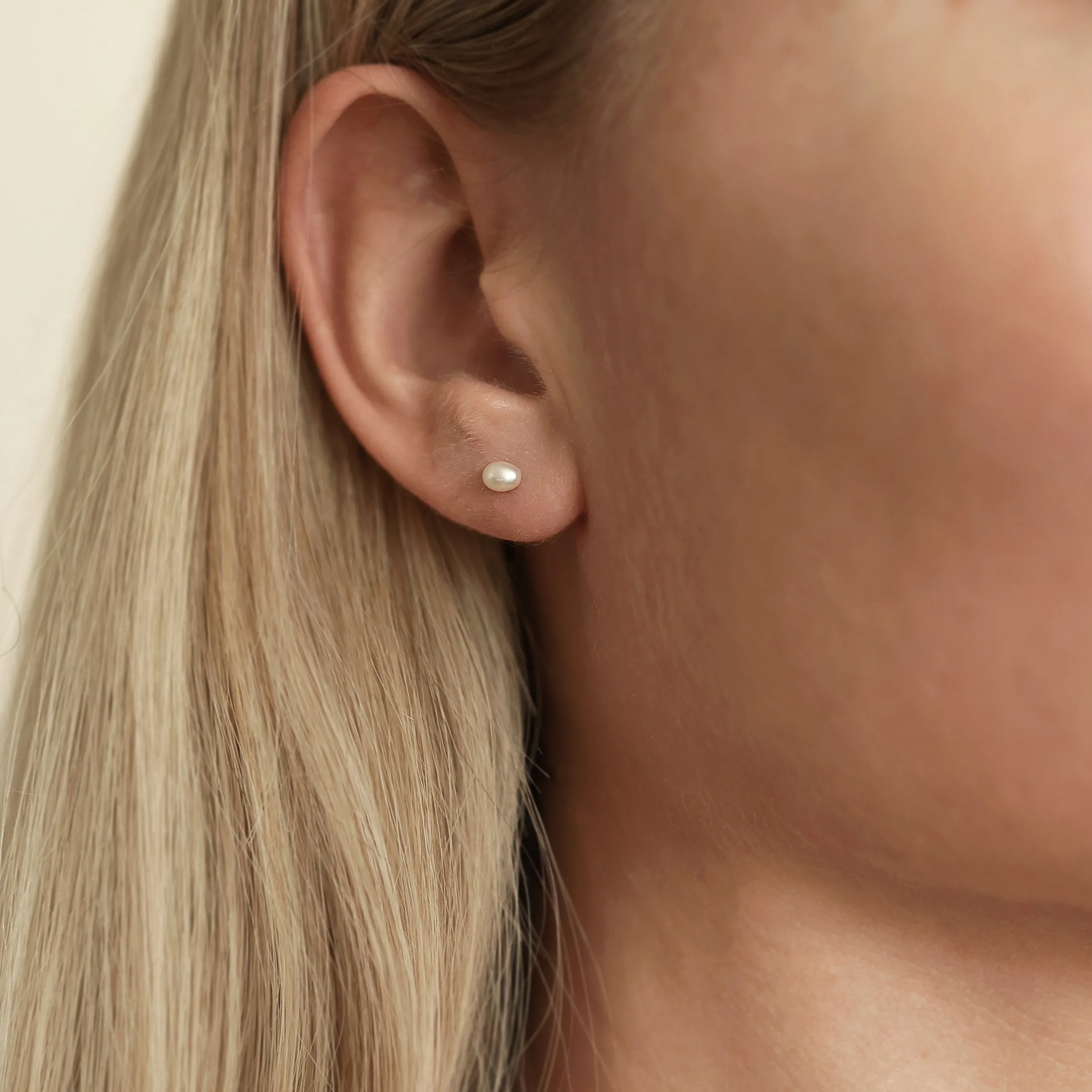 Mini Pearl Stud - Single - Silver