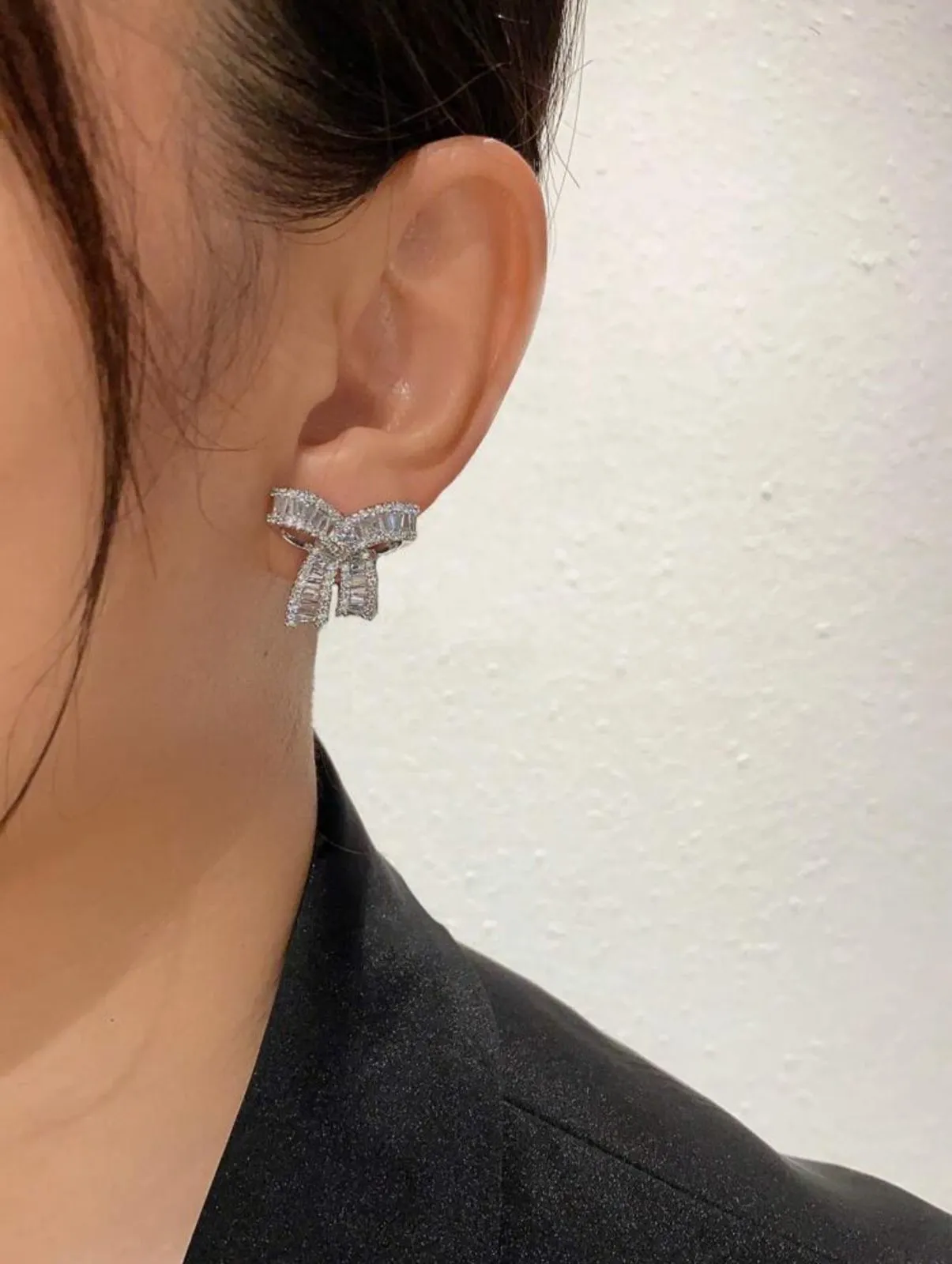 Zirconia Bow glam Stud Earrings